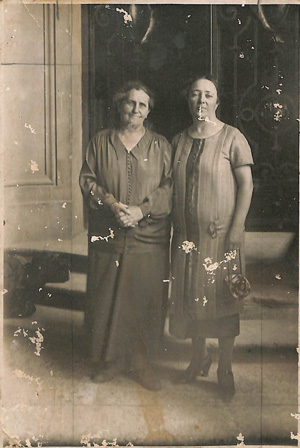 Luise Kautsky and Athina Gaitanou Gianniou, Marseilles